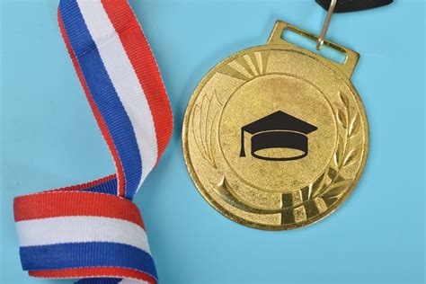 Does graduating with Latin honors matter in the real .